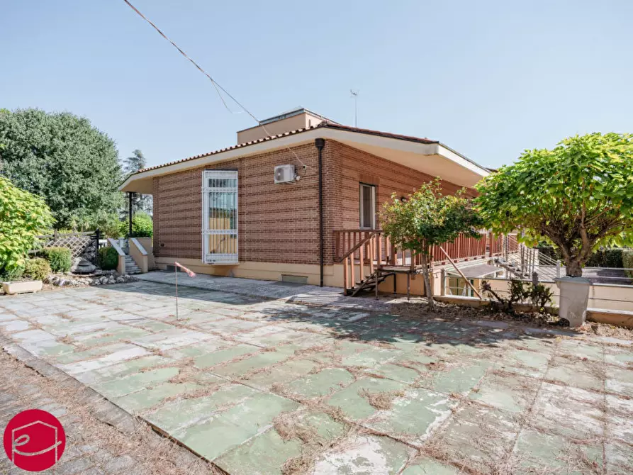 Immagine 10 di Villa in vendita  a Santarcangelo Di Romagna