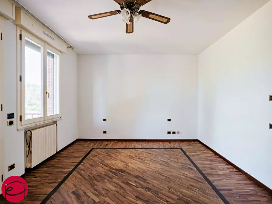 Immagine 18 di Villa in vendita  a Santarcangelo Di Romagna