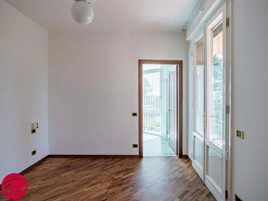 Immagine 19 di Villa in vendita  a Santarcangelo Di Romagna