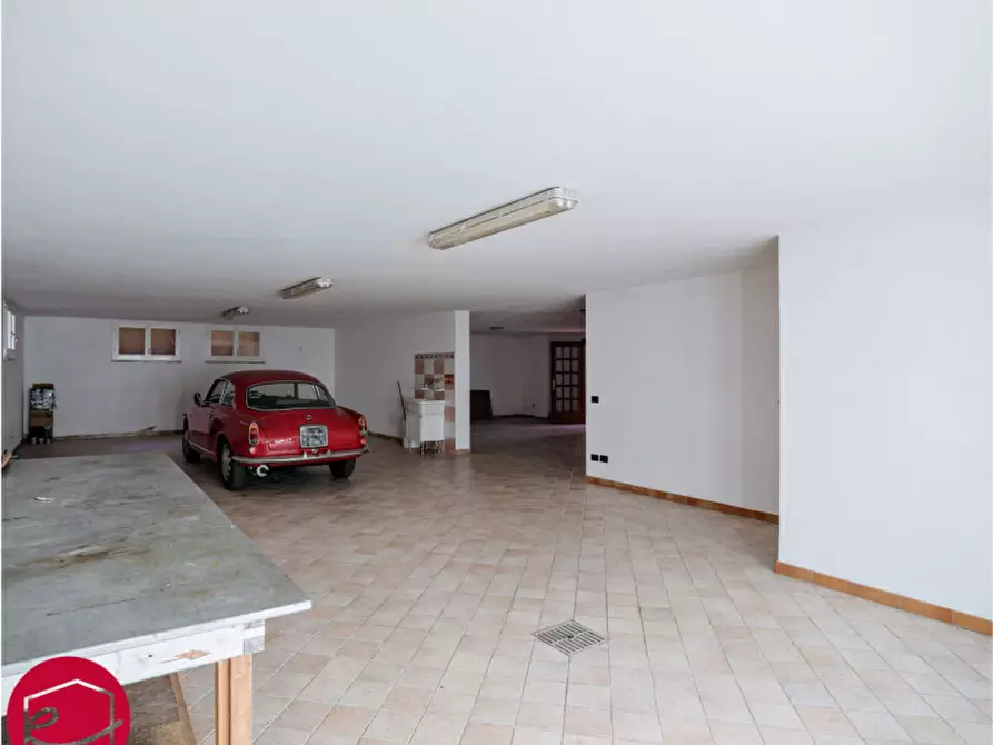 Immagine 23 di Villa in vendita  a Santarcangelo Di Romagna