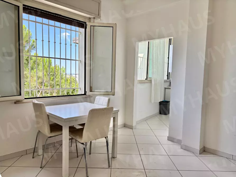 Immagine 5 di Appartamento in vendita  in Viale Antonio Canova 37 a Cesenatico