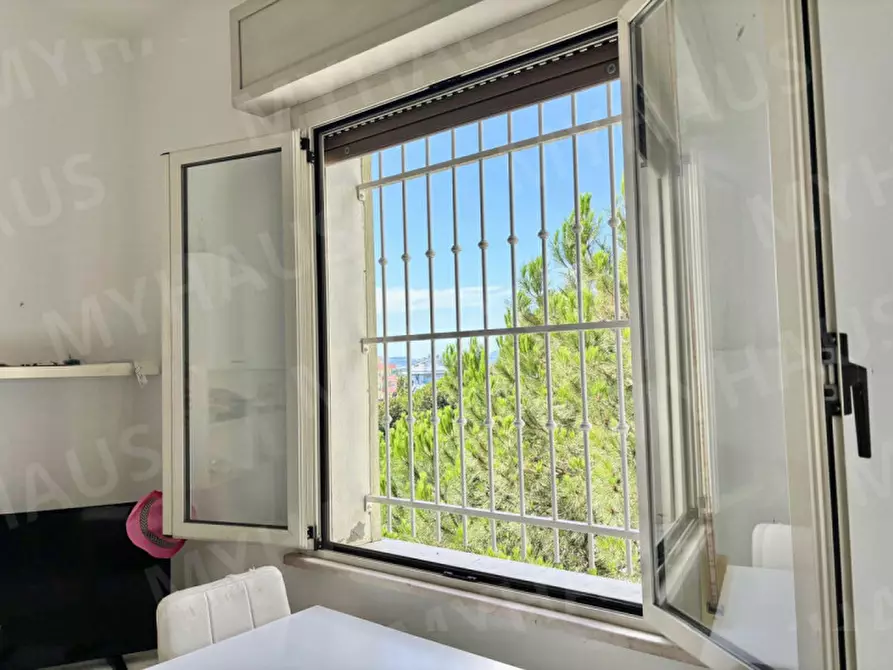 Immagine 6 di Appartamento in vendita  in Viale Antonio Canova 37 a Cesenatico