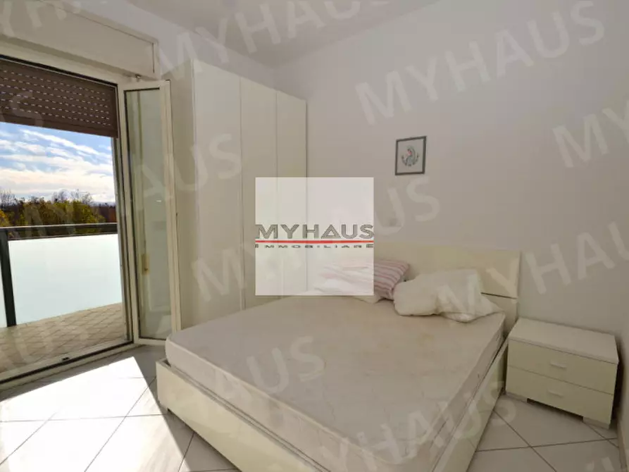 Immagine 19 di Appartamento in vendita  in Viale Antonio Canova 37 a Cesenatico