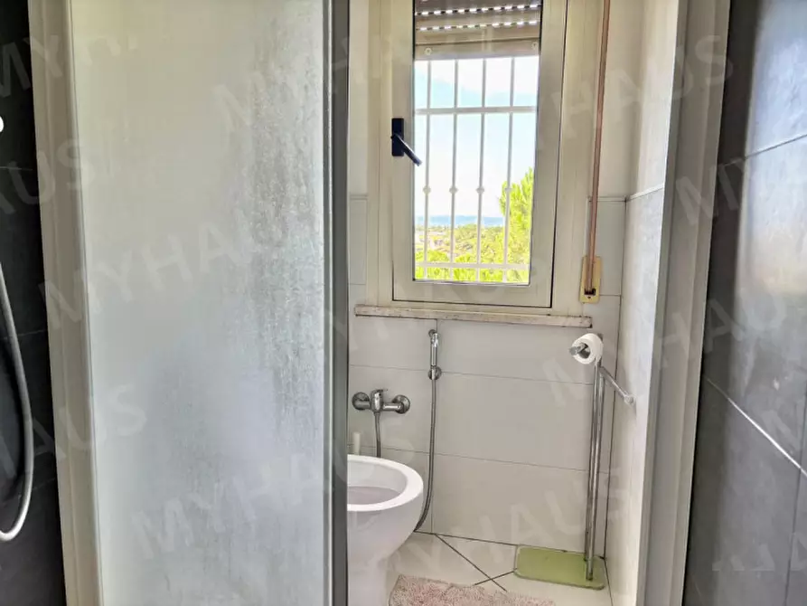 Immagine 24 di Appartamento in vendita  in Viale Antonio Canova 37 a Cesenatico