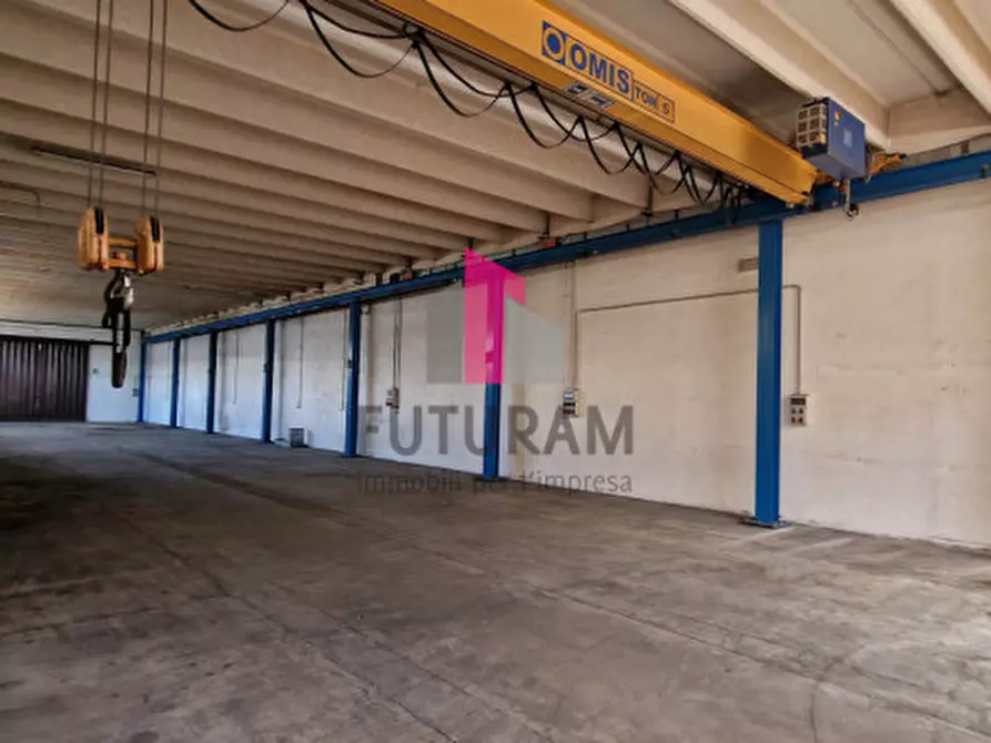 Immagine 2 di Capannone industriale in affitto  in Viale dell'Industria, 16 a Castelgomberto