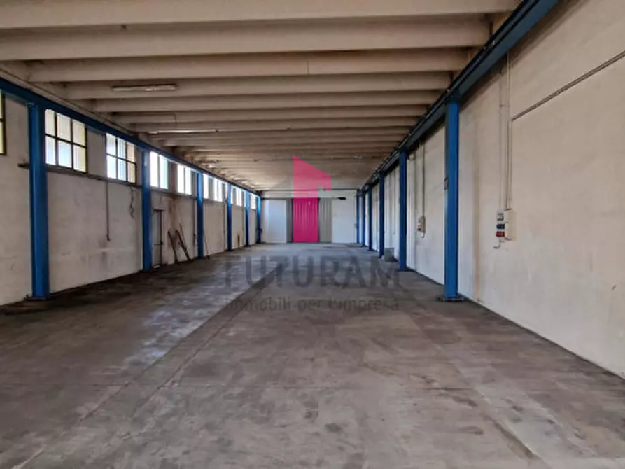 Immagine 6 di Capannone industriale in affitto  in Viale dell'Industria, 16 a Castelgomberto