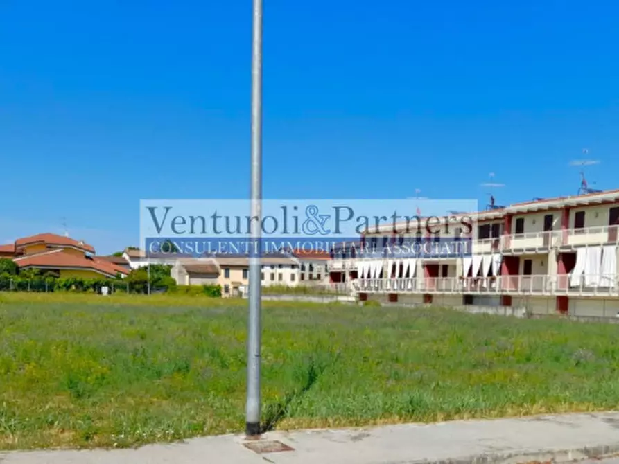 Immagine 2 di Terreno in vendita  in via carpenedolo a Medole