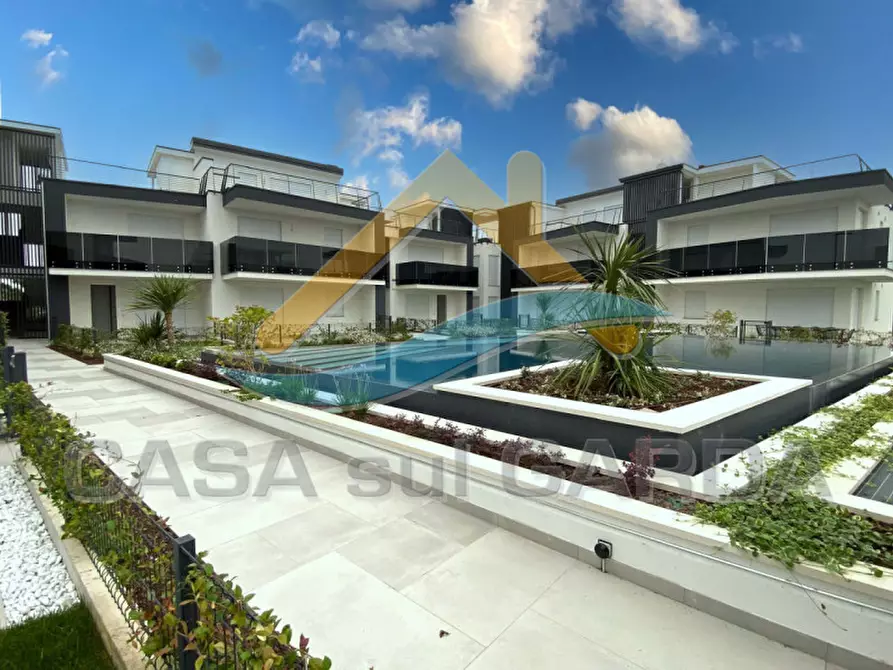 Immagine 9 di Appartamento in vendita  in Via Bell'Italia a Peschiera Del Garda