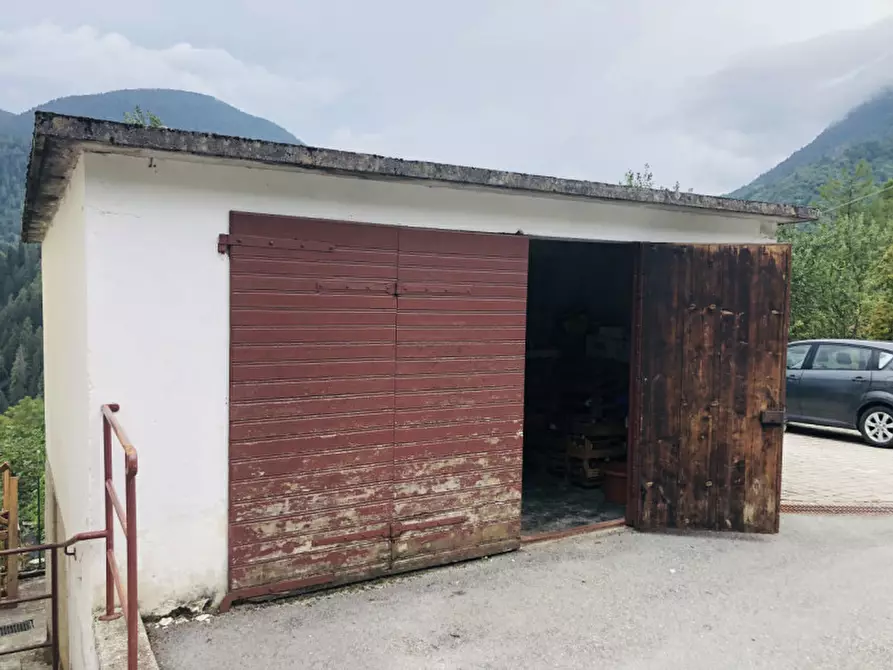 Immagine 16 di Appartamento in vendita  in Via Cesare Battisti, 20 a Castello Tesino