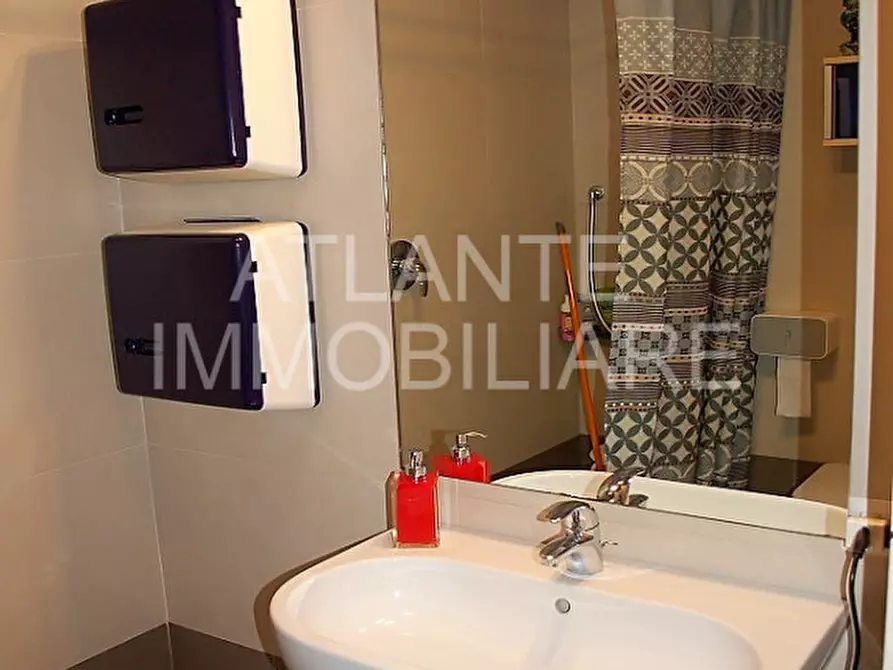 Immagine 12 di Villetta a schiera in vendita  in viale Trebaci a Riccione