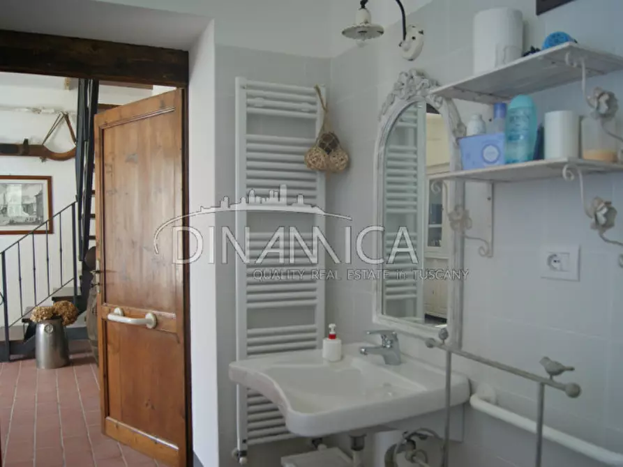 Immagine 61 di Agriturismo in vendita  a Castelfiorentino