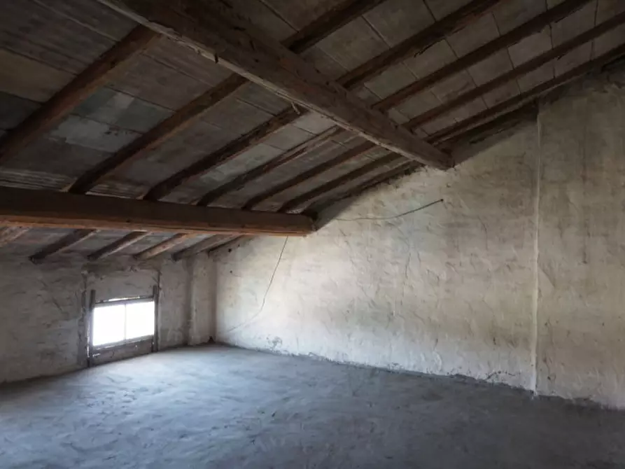 Immagine 31 di Rustico / casale in vendita  in Via Vittorina Nenni, 26/24 a Torrile