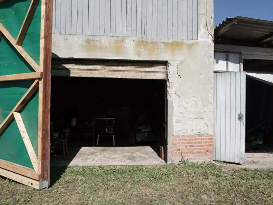 Immagine 38 di Rustico / casale in vendita  in Via Vittorina Nenni, 26/24 a Torrile