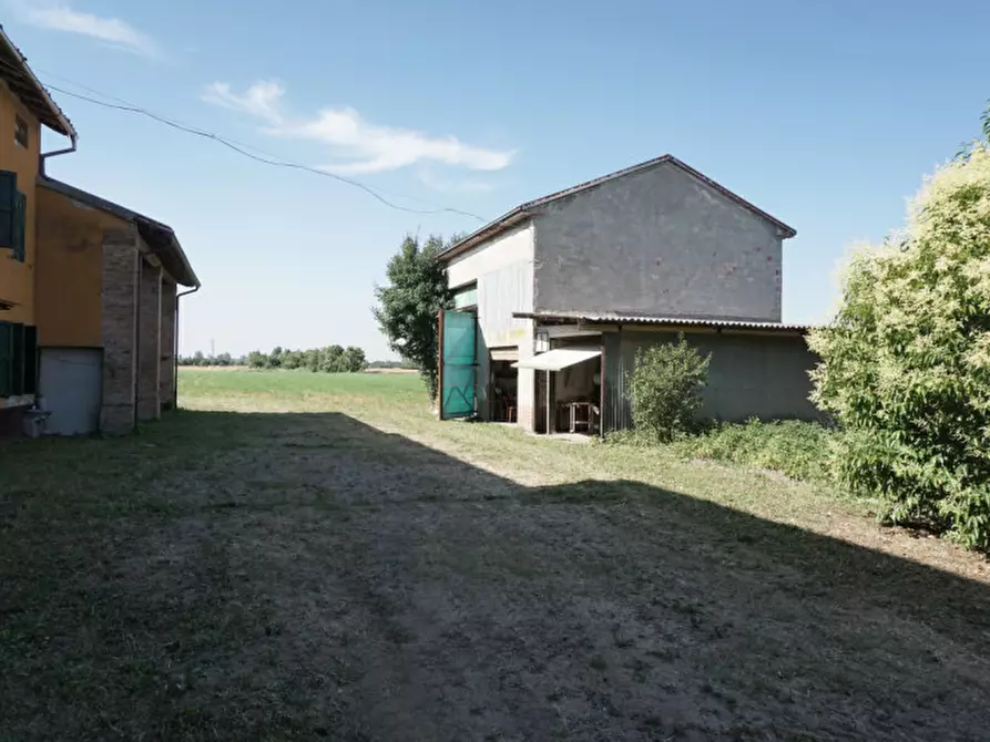 Immagine 47 di Rustico / casale in vendita  in Via Vittorina Nenni, 26/24 a Torrile