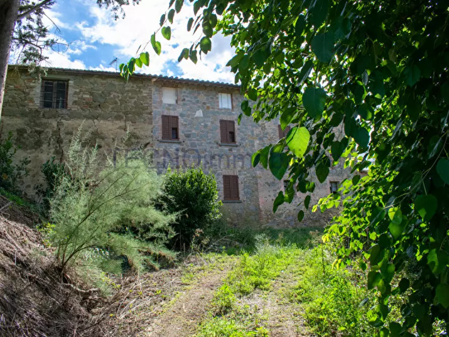 Immagine 3 di Rustico / casale in vendita  a Perugia