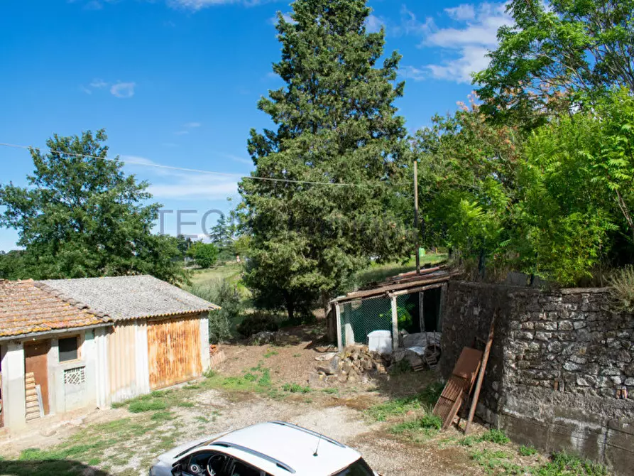 Immagine 7 di Rustico / casale in vendita  a Perugia