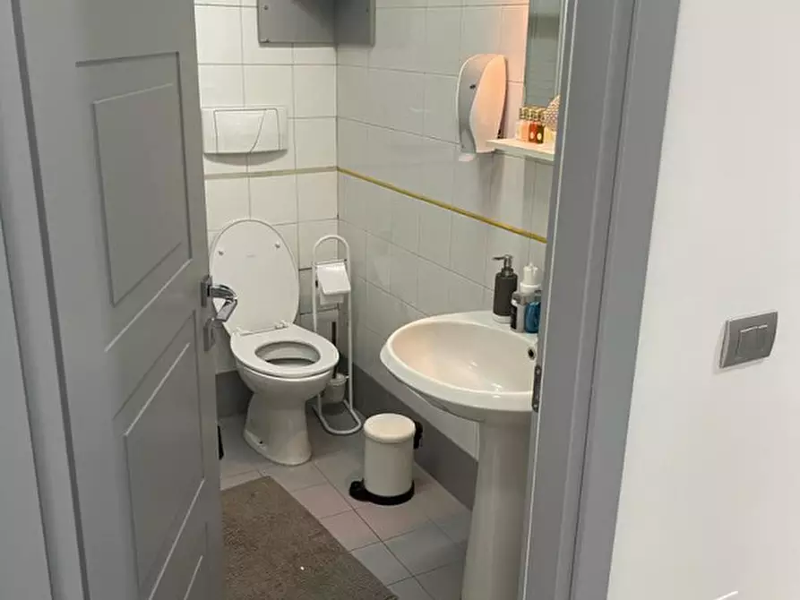 Immagine 9 di Ufficio in affitto  in Centro Direzionale a Napoli