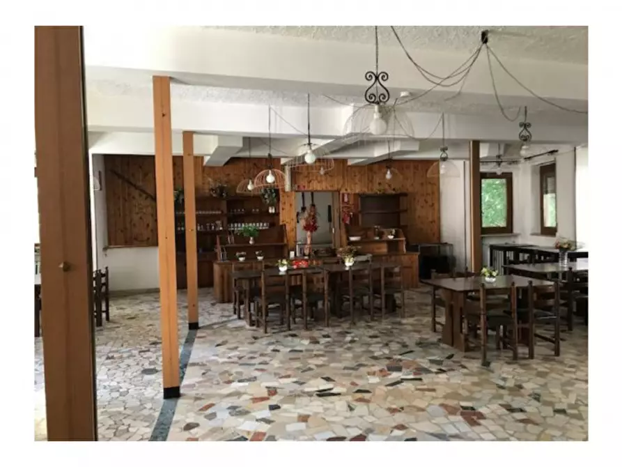 Immagine 12 di Hotel in vendita  in VIALE DELLA VITTORIA 31 a Bardonecchia