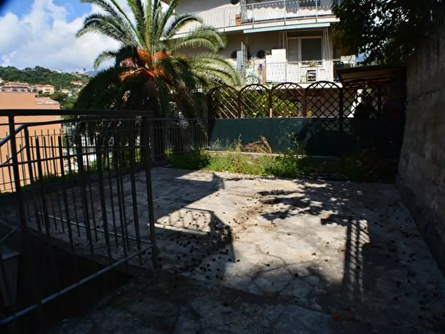 Immagine 13 di Appartamento in vendita  in Via Dante Alighieri a San Remo