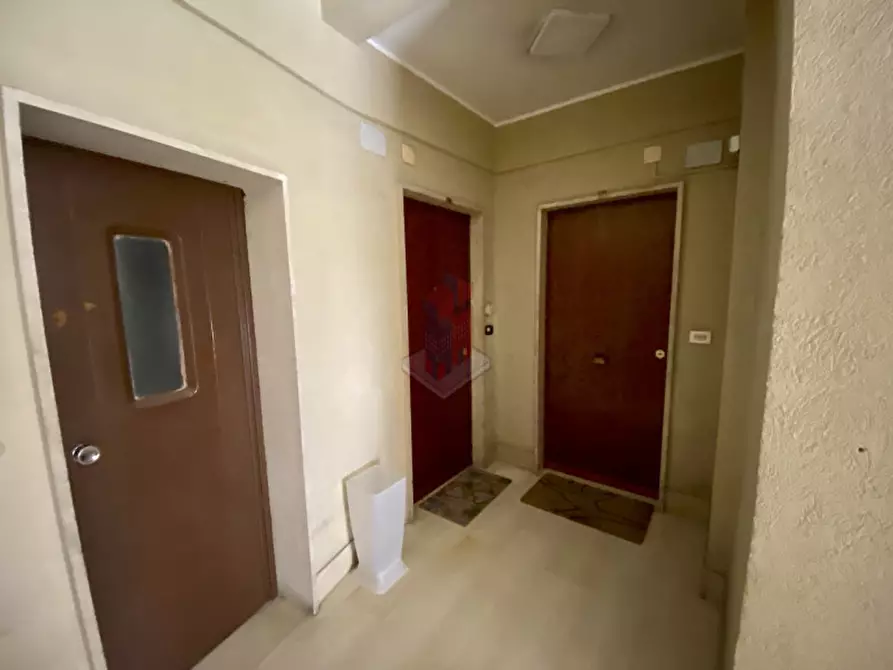 Immagine 7 di Appartamento in vendita  in VIA SAN DOMENICO a Napoli