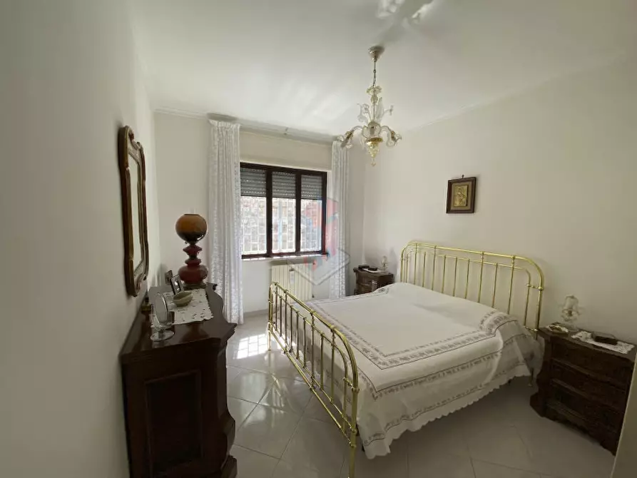 Immagine 17 di Appartamento in vendita  in VIA SAN DOMENICO a Napoli