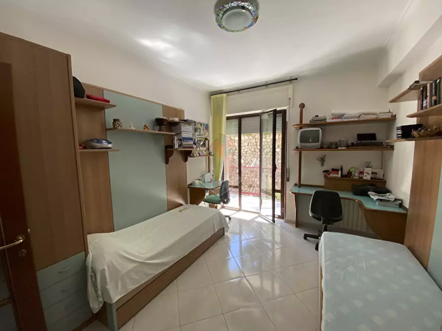 Immagine 20 di Appartamento in vendita  in VIA SAN DOMENICO a Napoli