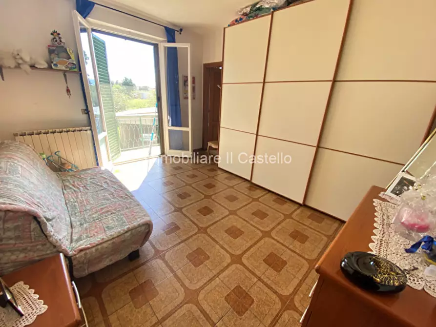 Immagine 7 di Appartamento in vendita  in Via Carraia a Castiglione Del Lago