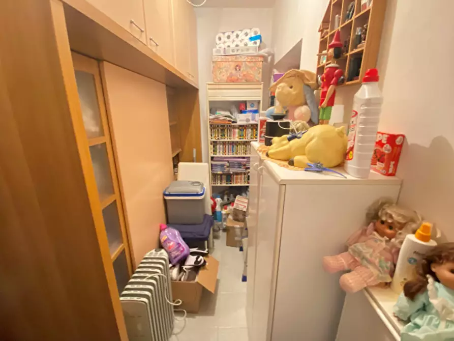 Immagine 16 di Appartamento in vendita  in Via Carraia a Castiglione Del Lago