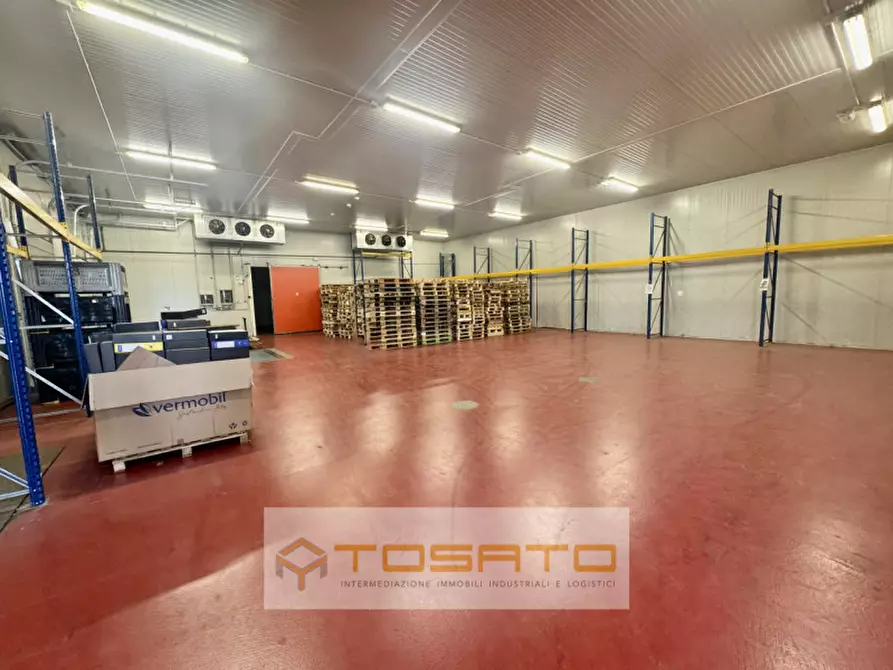 Immagine 4 di Capannone industriale in affitto  a San Giovanni Lupatoto