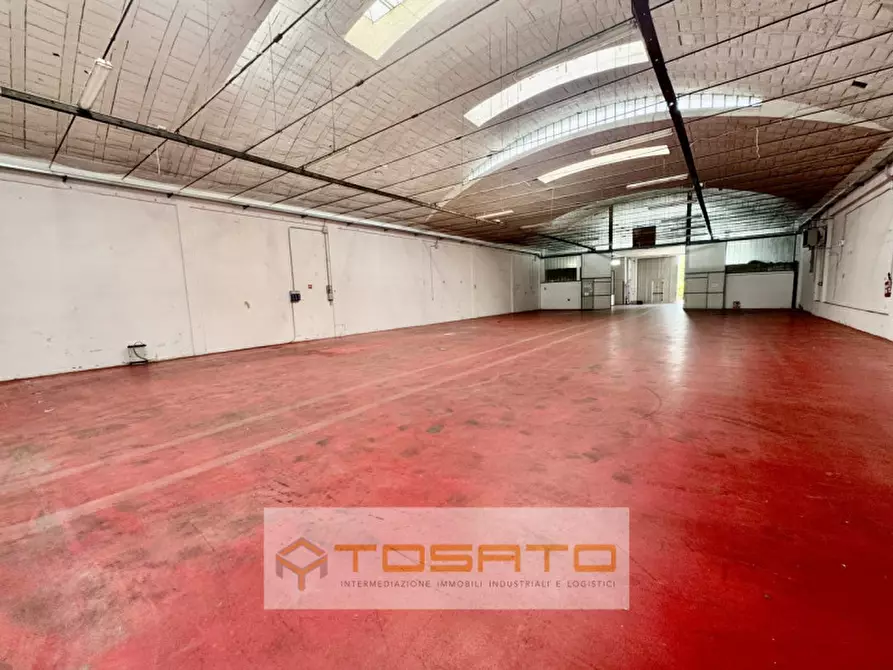 Immagine 1 di Capannone industriale in affitto  a San Giovanni Lupatoto