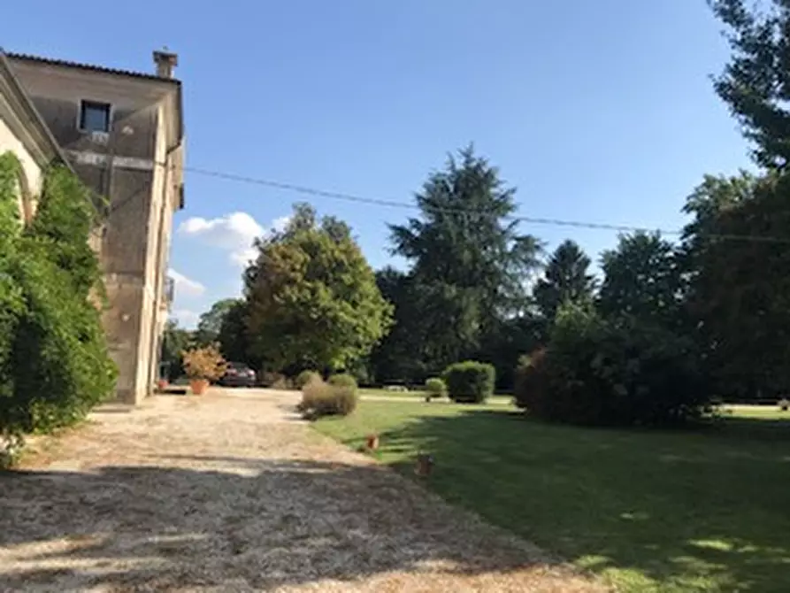 Immagine 30 di Villa in vendita  a Montegalda