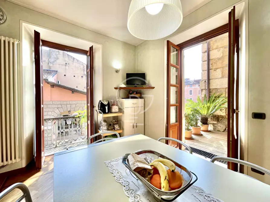 Immagine 9 di Appartamento in vendita  in desenzano a Desenzano Del Garda