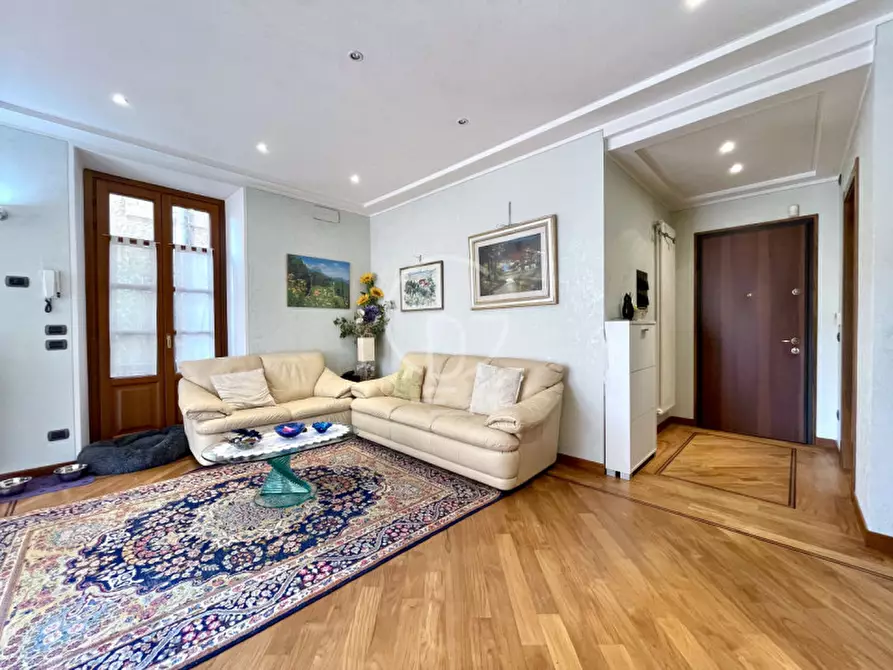 Immagine 15 di Appartamento in vendita  in desenzano a Desenzano Del Garda