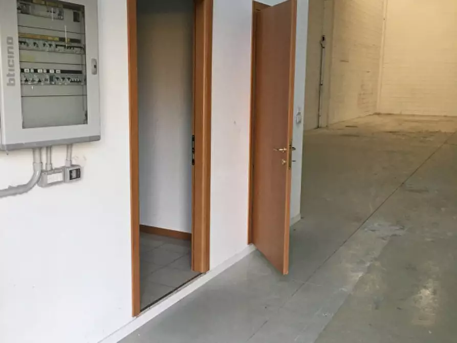 Immagine 5 di Capannone industriale in vendita  in via san bellino a Albignasego