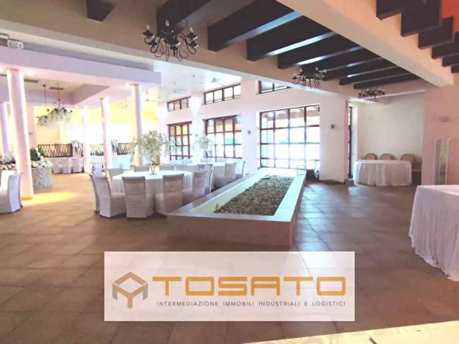 Immagine 1 di Capannone industriale in vendita  a Concamarise