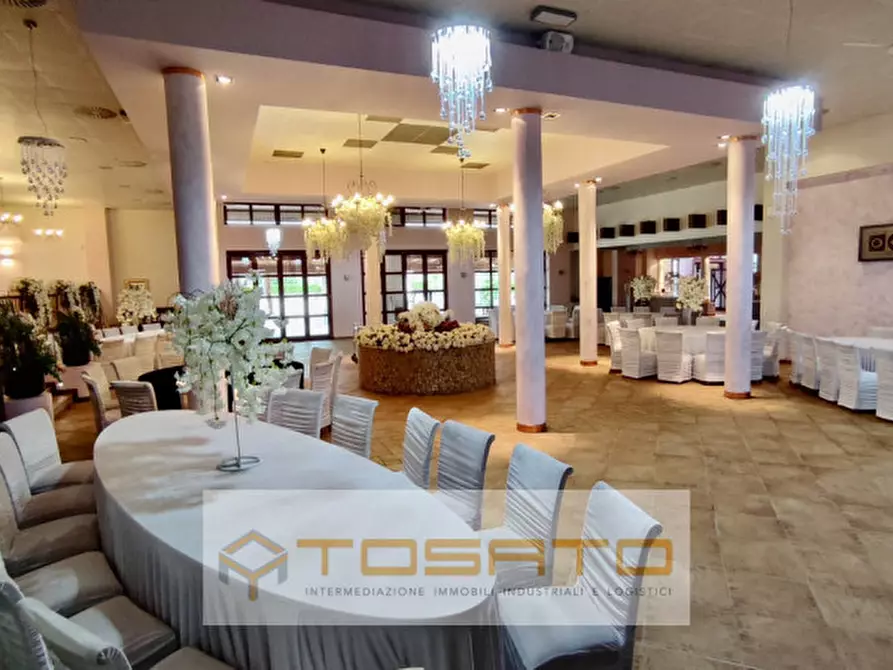 Immagine 4 di Capannone industriale in vendita  a Concamarise