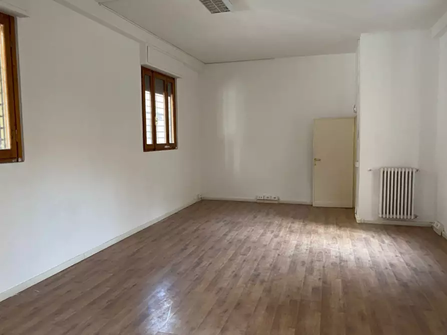 Immagine 4 di Ufficio in affitto  in PIAZZA SAN JACOPINO a Firenze