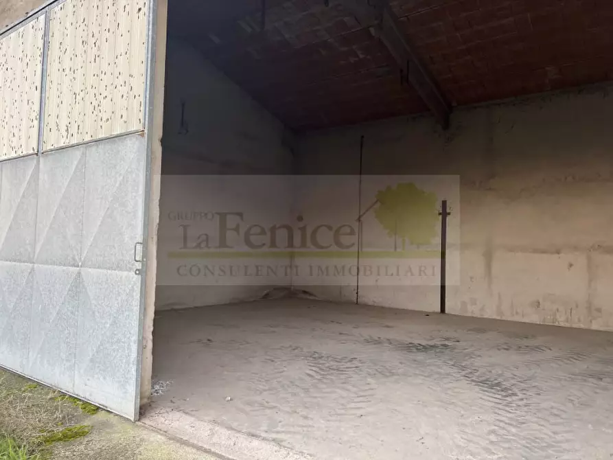 Immagine 2 di Rustico / casale in vendita  in redondesco a Redondesco