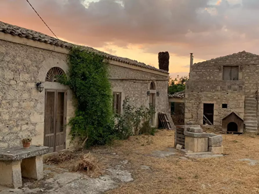 Immagine 31 di Rustico / casale in vendita  in Contrada Bussello a Modica