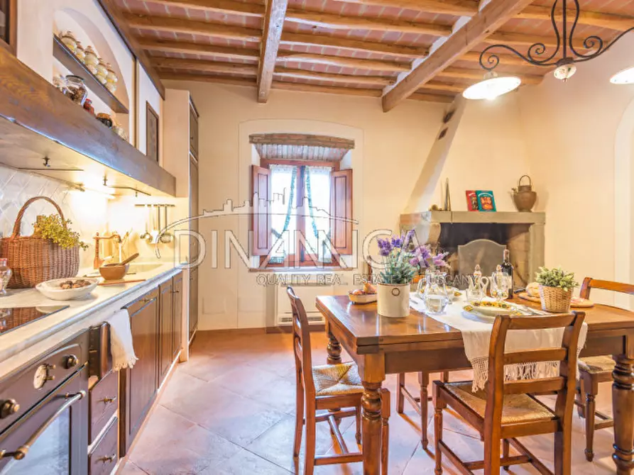 Immagine 7 di Villa in vendita  a San Miniato