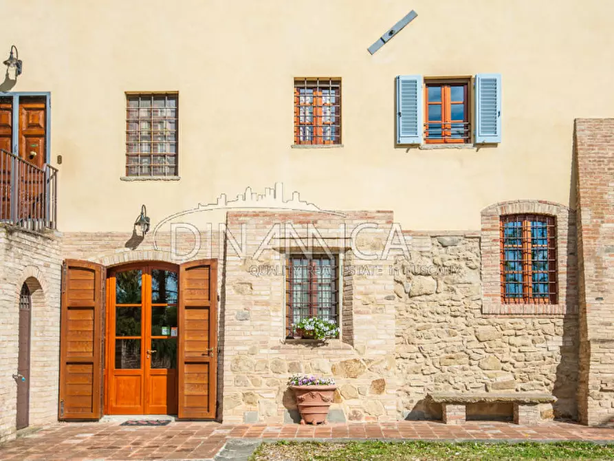 Immagine 8 di Villa in vendita  a San Miniato