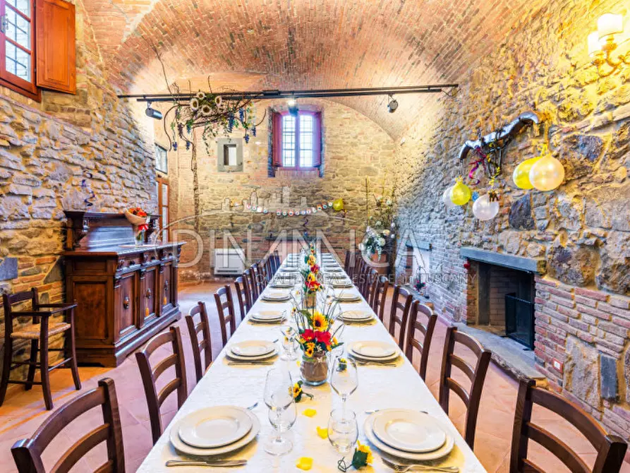 Immagine 9 di Villa in vendita  a San Miniato