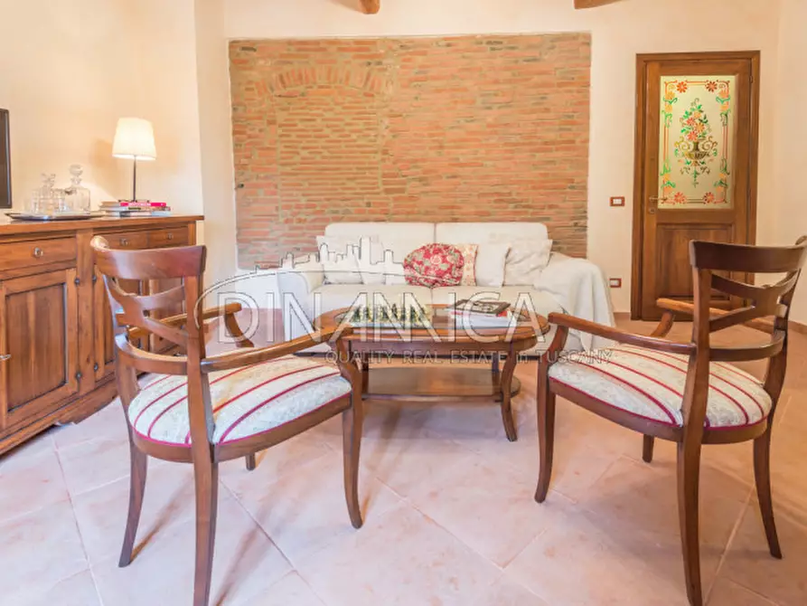 Immagine 11 di Villa in vendita  a San Miniato