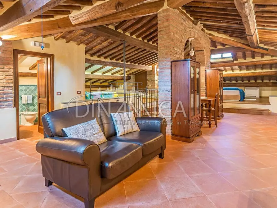 Immagine 22 di Villa in vendita  a San Miniato