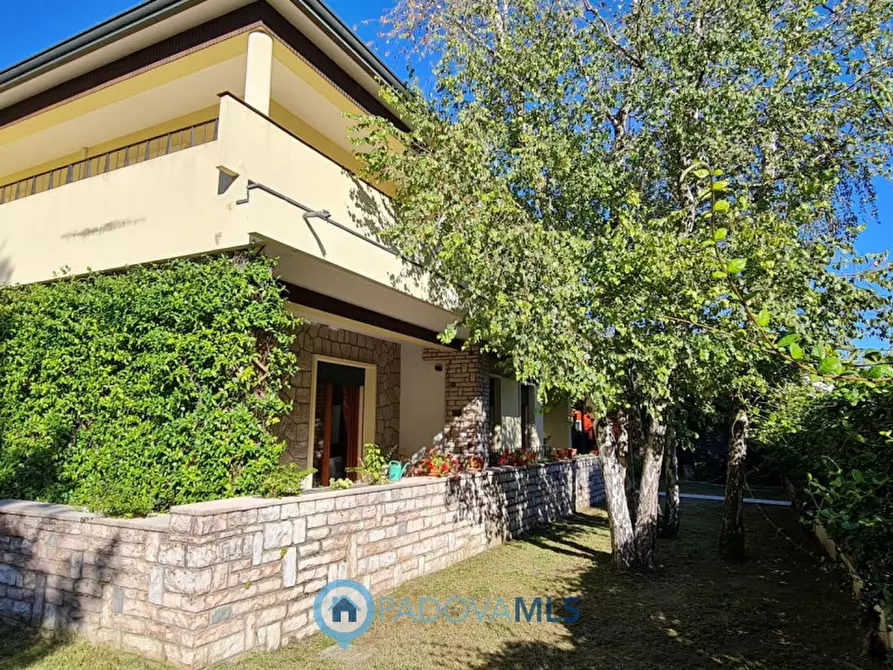 Immagine 4 di Casa indipendente in vendita  in piazza Caduti 14 a Abano Terme