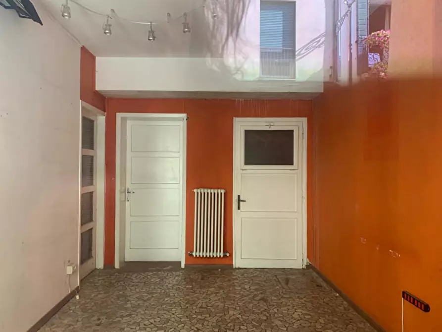 Immagine 2 di Negozio in vendita  in via Cesarotti a Padova