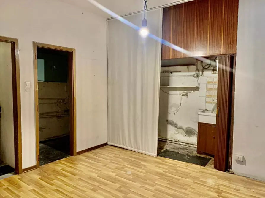 Immagine 7 di Negozio in vendita  in via Cesarotti a Padova