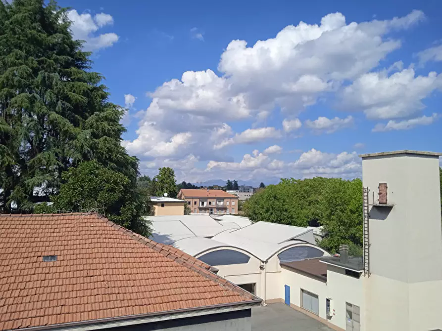 Immagine 2 di Appartamento in vendita  in Via Michelangelo Buonarroti a Monza