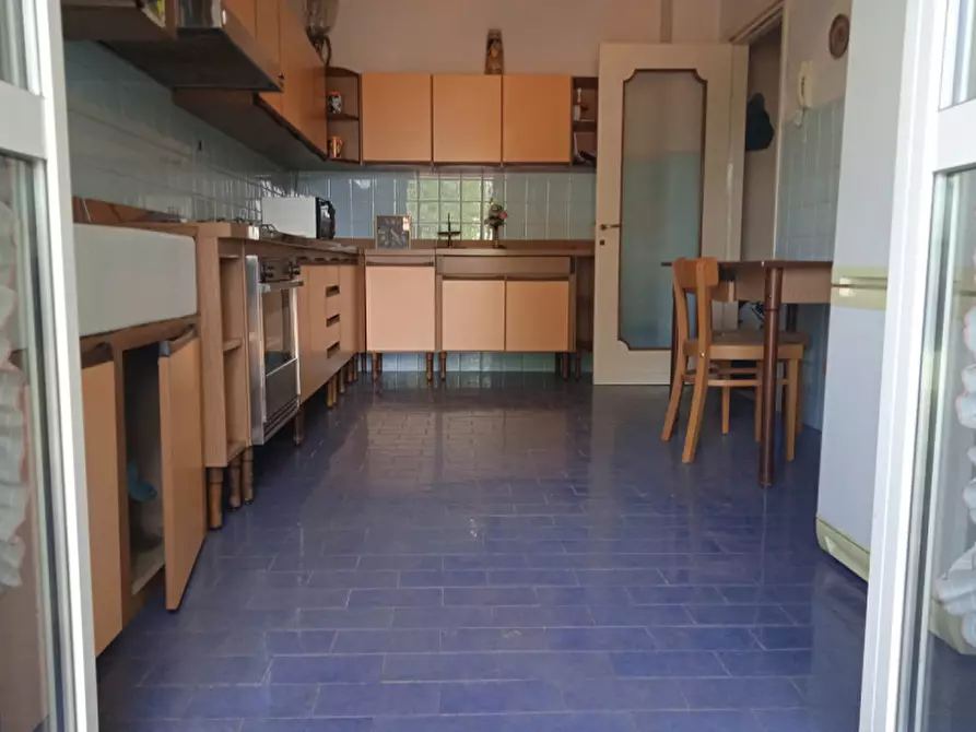 Immagine 5 di Appartamento in vendita  in Via Michelangelo Buonarroti a Monza