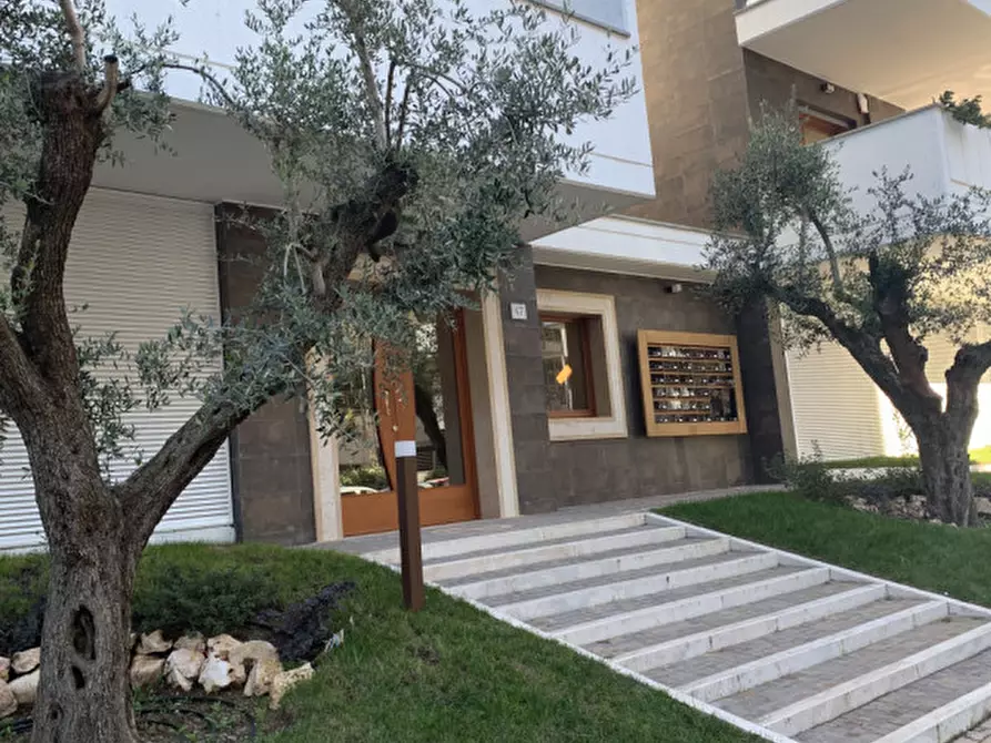 Immagine 4 di Appartamento in vendita  in Via Giana Anguissola a Roma